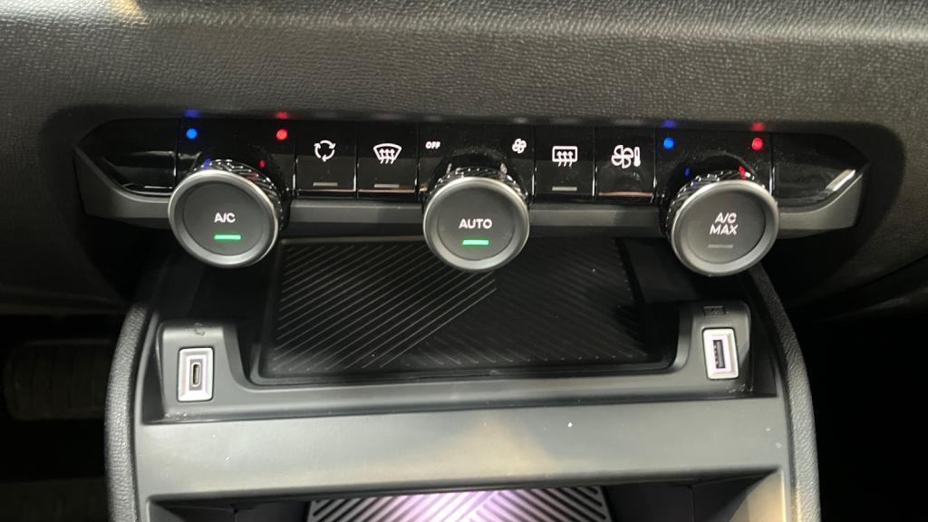 Nouvelle CITROEN C4 X  1.2 PureTech 12V - 130 S&S - EAT8  Max